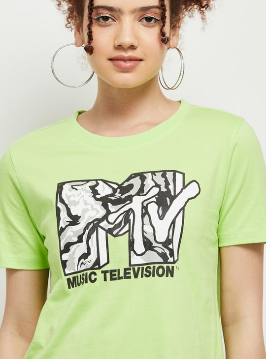 Women Graphic Printed Crew Neck T-shirt