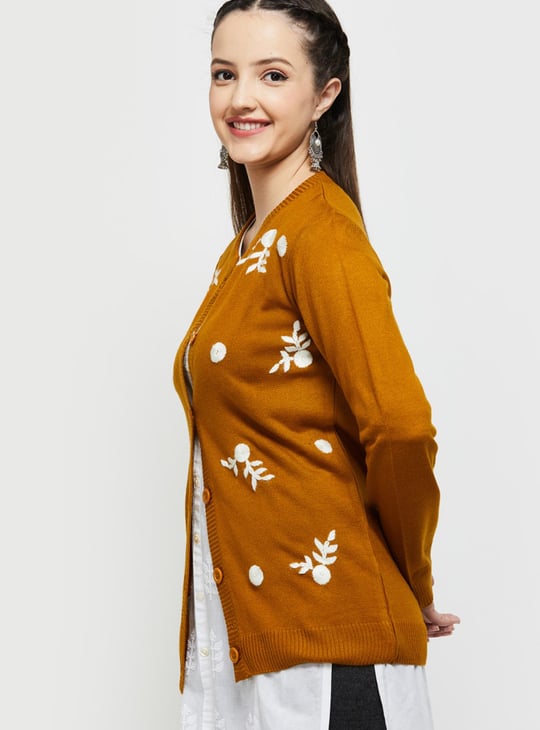 Women Embroidered Buttoned Cardigan