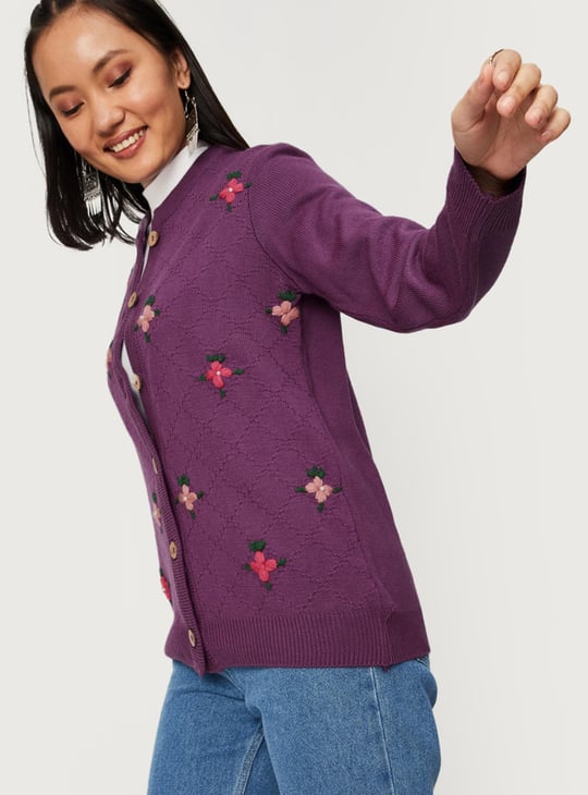 Women Floral Embroidered Buttoned Cardigan