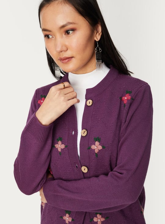 Women Floral Embroidered Buttoned Cardigan