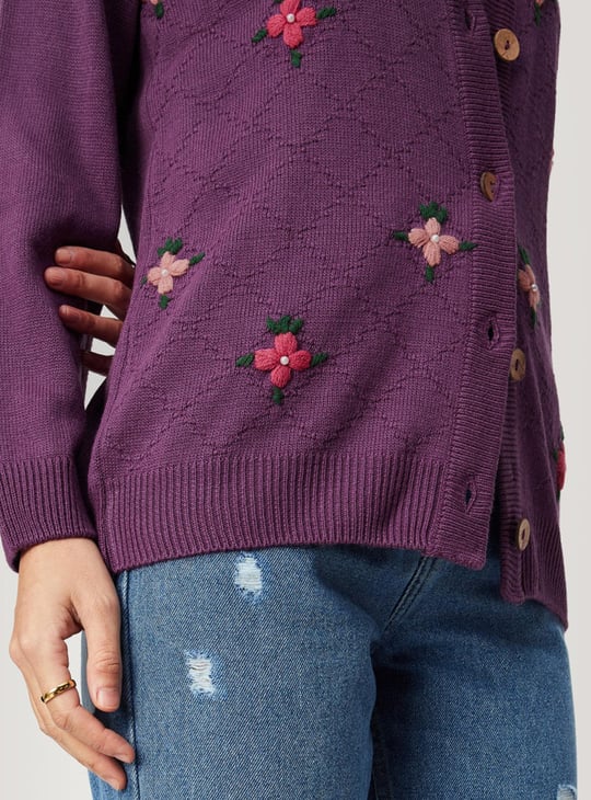 Women Floral Embroidered Buttoned Cardigan