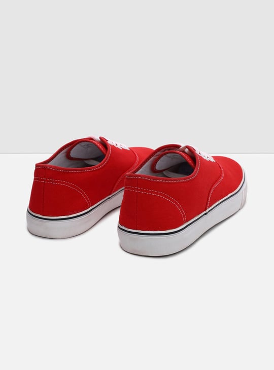 Men Solid Lace-Up Canvas Casual Shoes