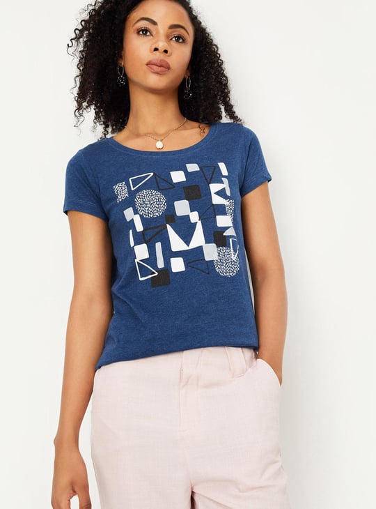 Women Graphic Print T-shirt with Short Sleeves