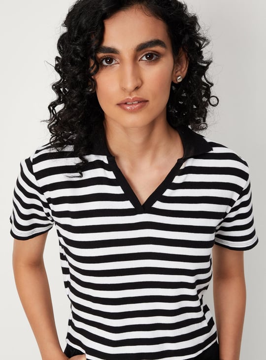 Women Striped Collared Half Sleeves Cropped T-shirt