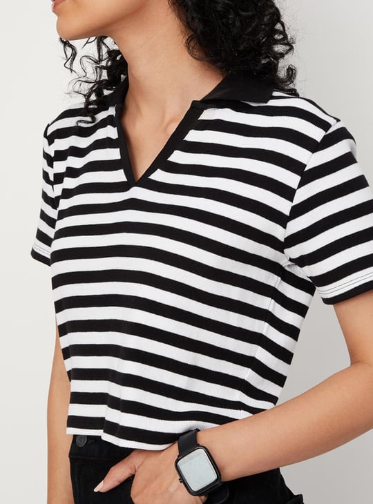 Women Striped Collared Half Sleeves Cropped T-shirt