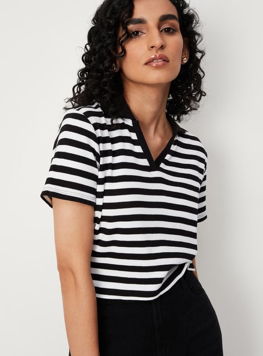 Women Striped Collared Half Sleeves Cropped T-shirt