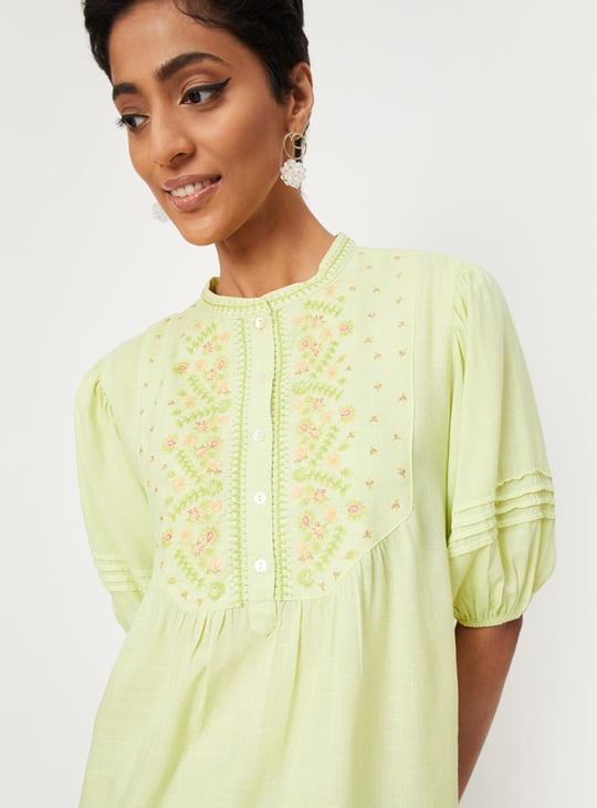 Women Embroidered Balloon Sleeve Top