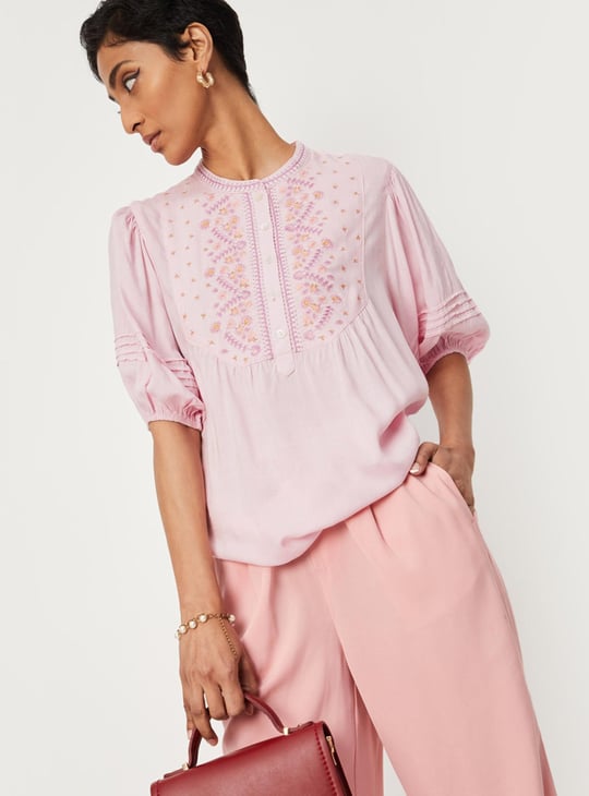 Women Embroidered Balloon Sleeve Top