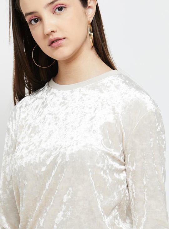 Women Textured Knitted Sweatshirt 