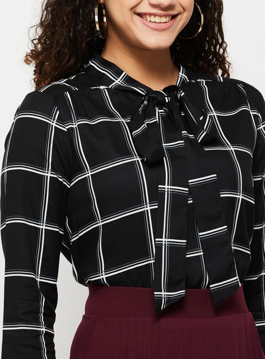 Women Checked Tie-Up Neck Three-Quarter Sleeves Casual Top 