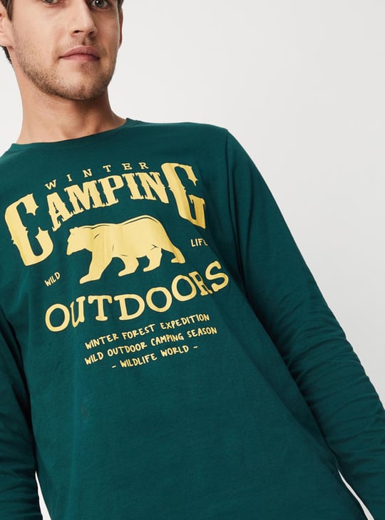 Men Graphic Printed Slim Fit T-shirt