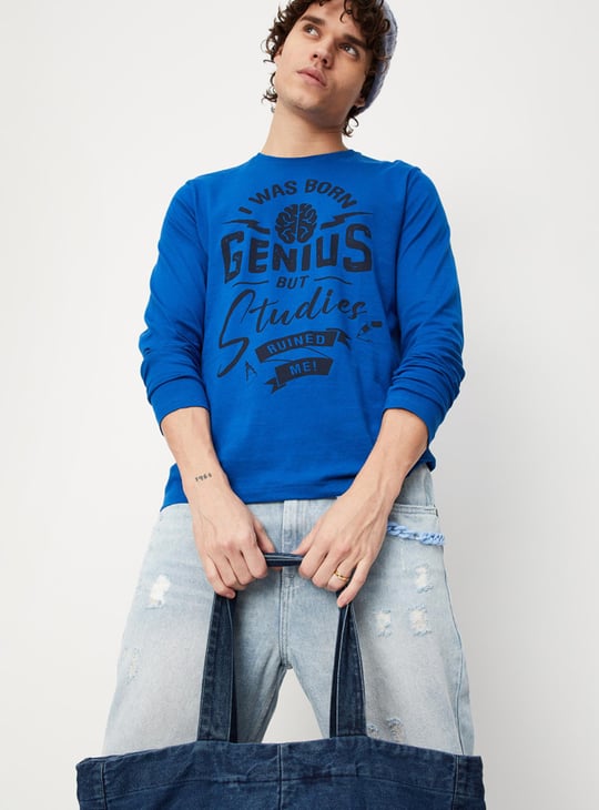 Men Graphic Printed Slim Fit T-shirt