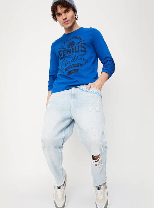 Men Graphic Printed Slim Fit T-shirt