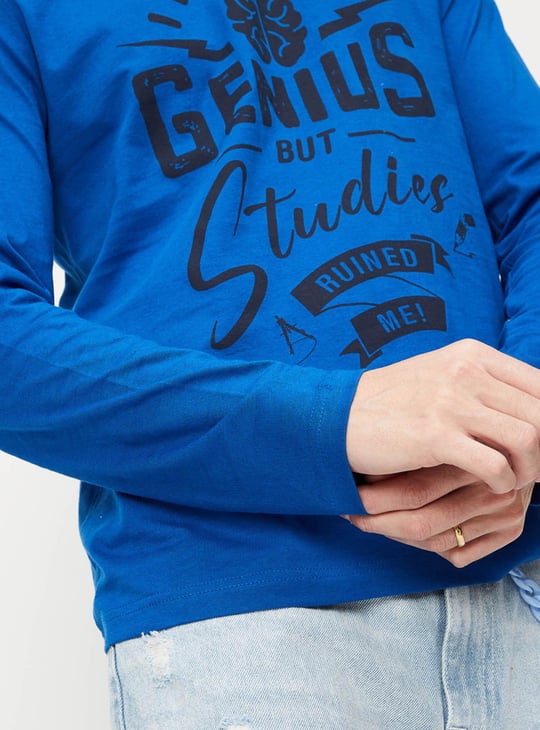 Men Graphic Printed Slim Fit T-shirt