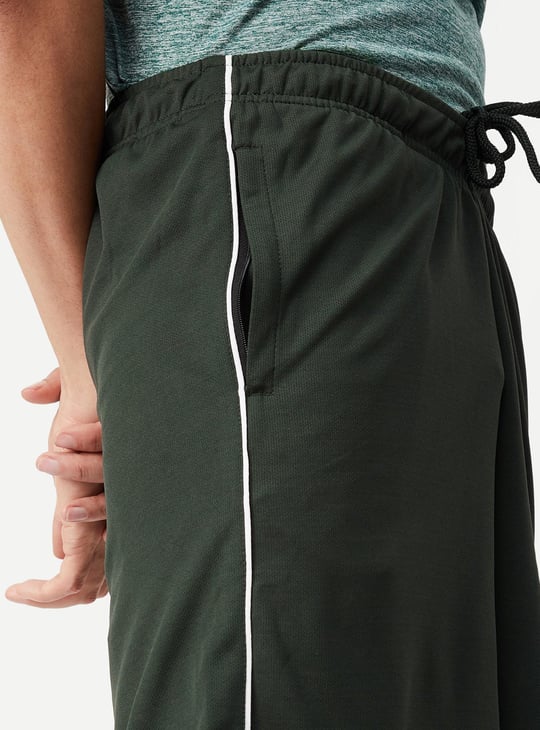 Men Striped Slim Fit Sports Shorts