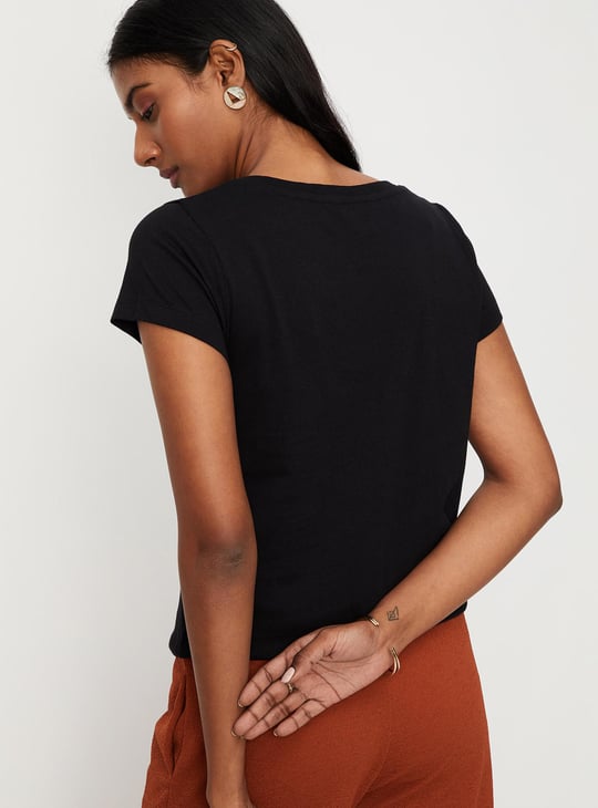 Women Mandala Print Round Neck T-shirt