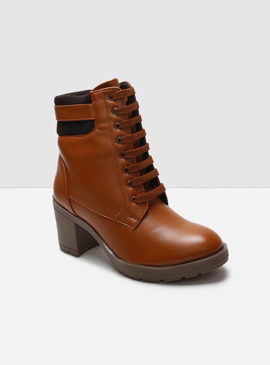 MAX Women Solid Lace-Up Boots