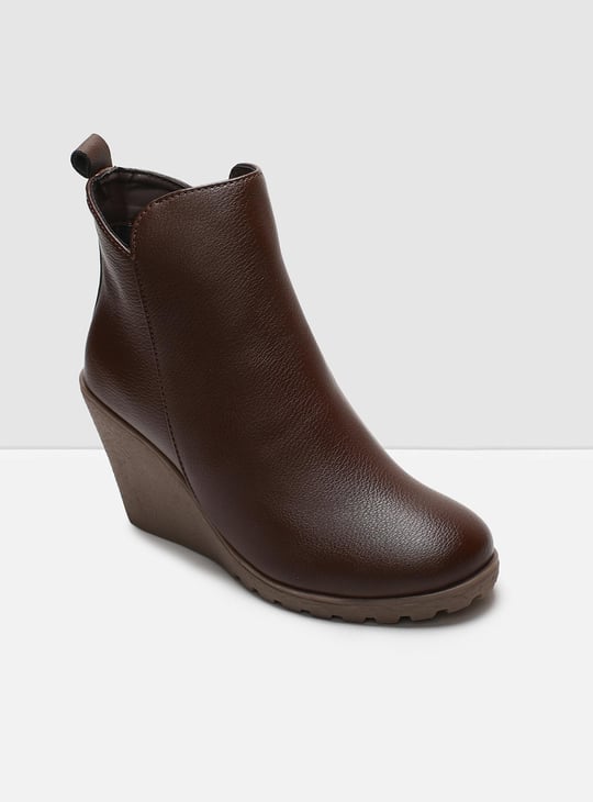 MAX Women Solid Wedge Heel Boots PU