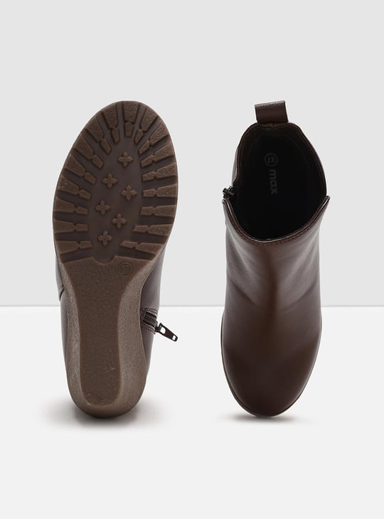 MAX Women Solid Wedge Heel Boots