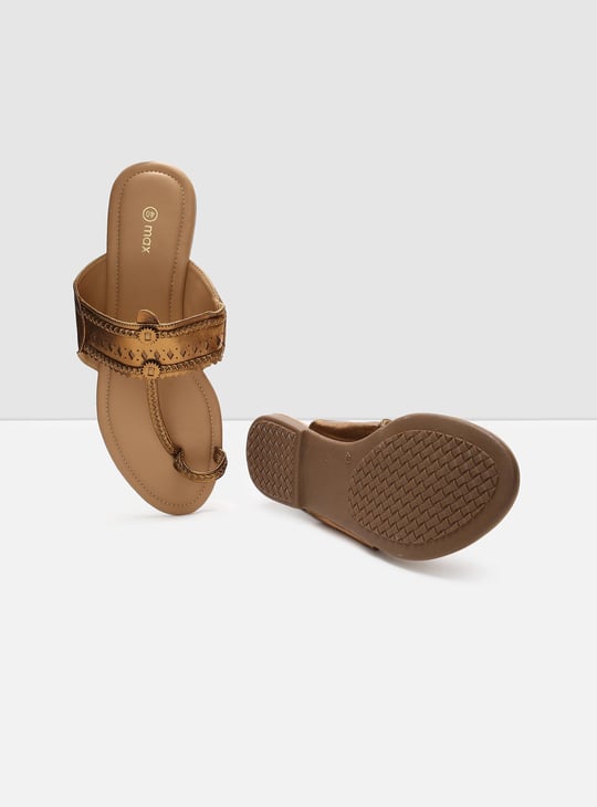 MAX Women Perforated Toe-Ring Flat Sandals