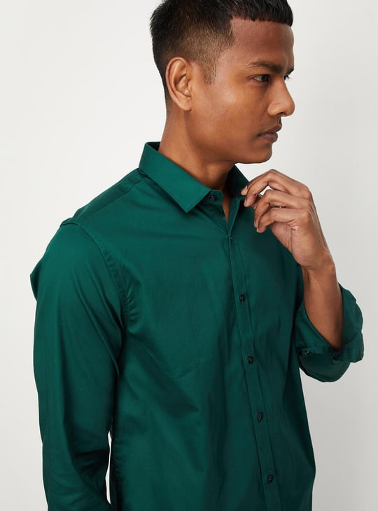 Men Solid Sateen Stretch Slim Fit Formal Shirt