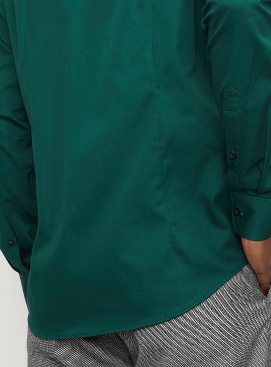 Men Solid Sateen Stretch Slim Fit Formal Shirt