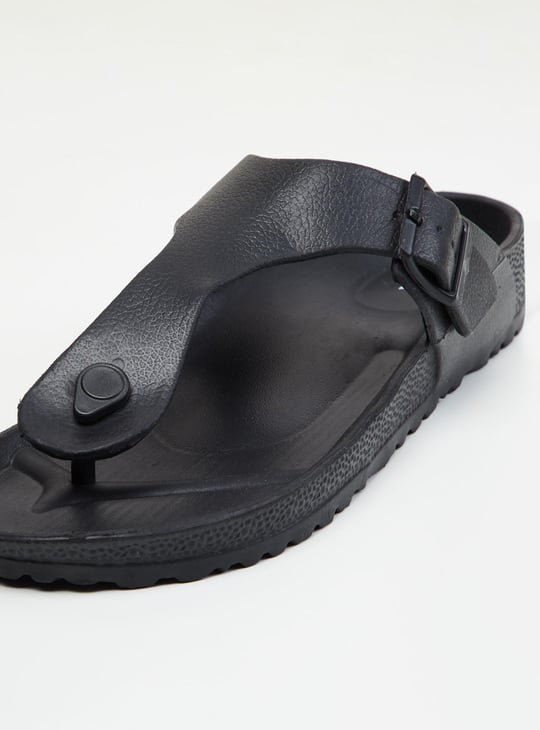 Men Solid T-Strap Sandals