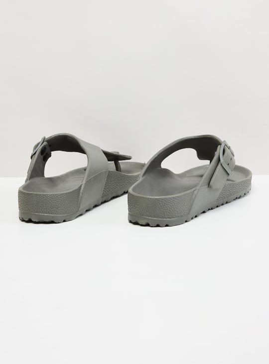 Men Solid T-Strap Sandals