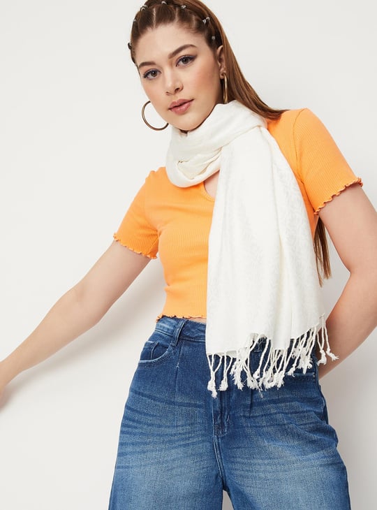 Women Solid Tassel-Detailed Scarf