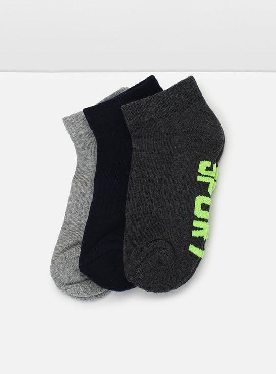 Boys Typographic Printed Ankle-Length Socks - Pack of 3