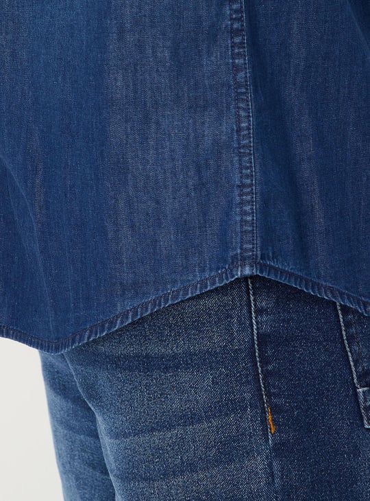 Men Solid Half Sleeves Slim Fit Denim Shirt