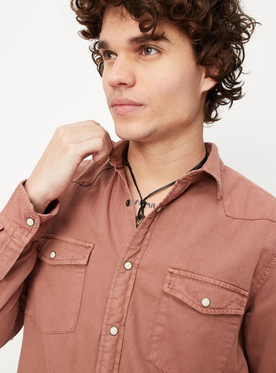 Men Solid Slim Fit Denim Shirt