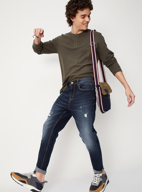 Men Distressed Carrot Fit Jeans