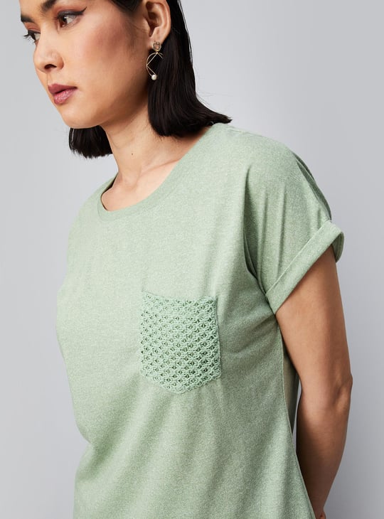 Women Crochet Pocket T-shirt
