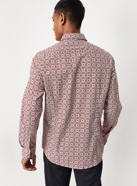 Men Geo Printed Slim Fit Formal Shirt