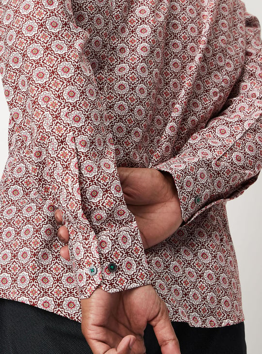 Men Geo Printed Slim Fit Formal Shirt