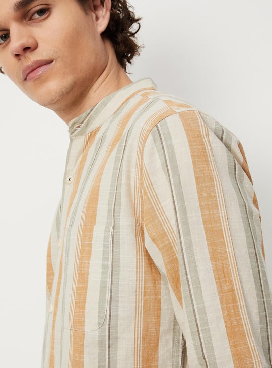 Men Striped Yarn Dyed Short Kurta