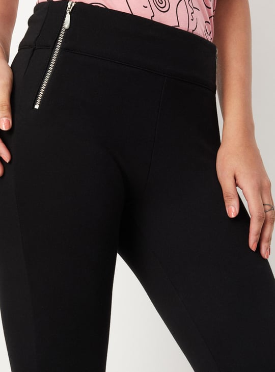Women Solid Jeggings with Zipper Detail