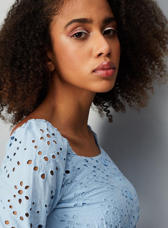 URB_N Women Schiffli Square Neck Top