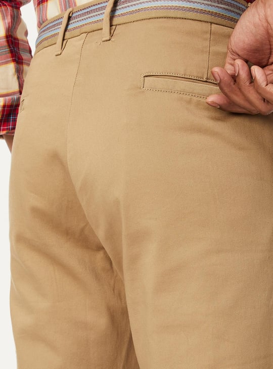 Men Solid Stretch Carrot Fit Chinos