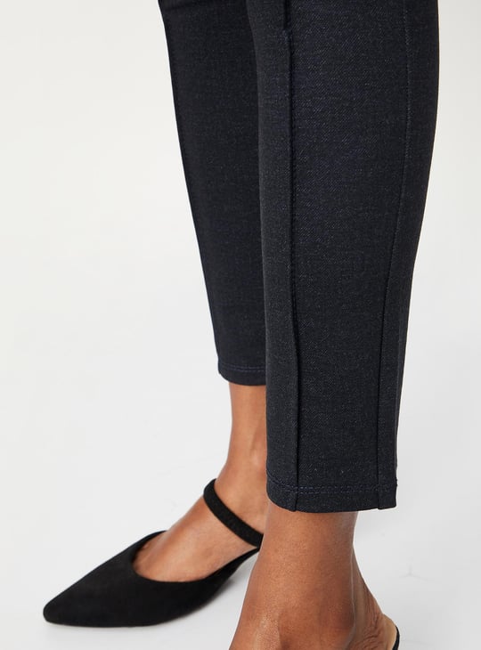 Women Solid Knitted Cropped Ponte Treggings