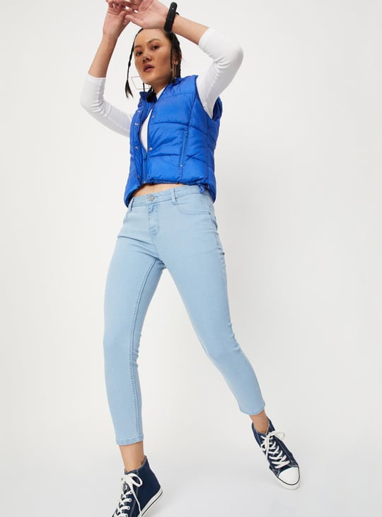 Women Solid Skinny Fit Crop Jeans
