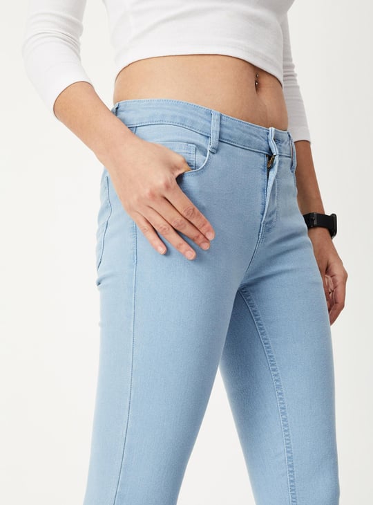 Women Solid Skinny Fit Crop Jeans