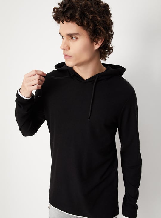 Men Solid Slim Fit Hooded T-shirt