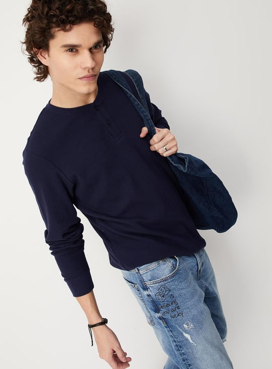 URB_N Men Waffle Knit Slim Fit Henley T-shirt