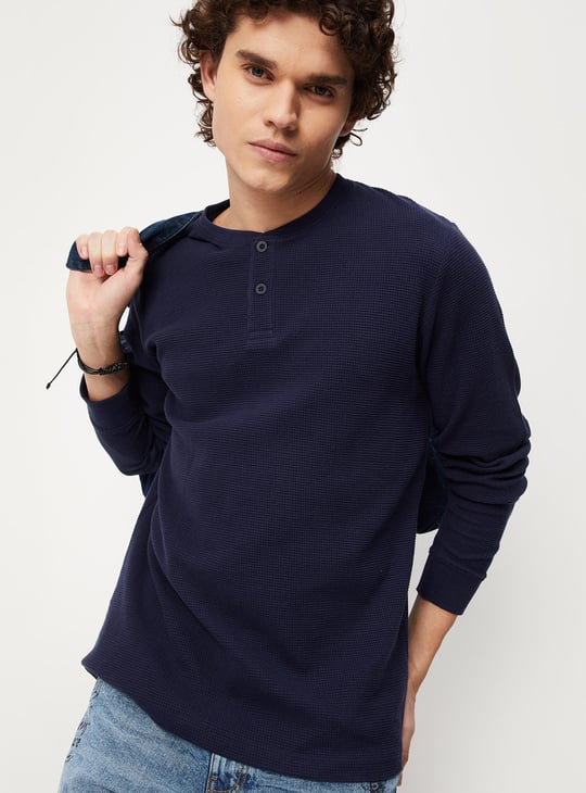 URB_N Men Waffle Knit Slim Fit Henley T-shirt