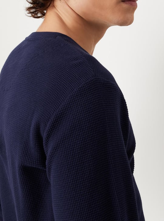 URB_N Men Waffle Knit Slim Fit Henley T-shirt
