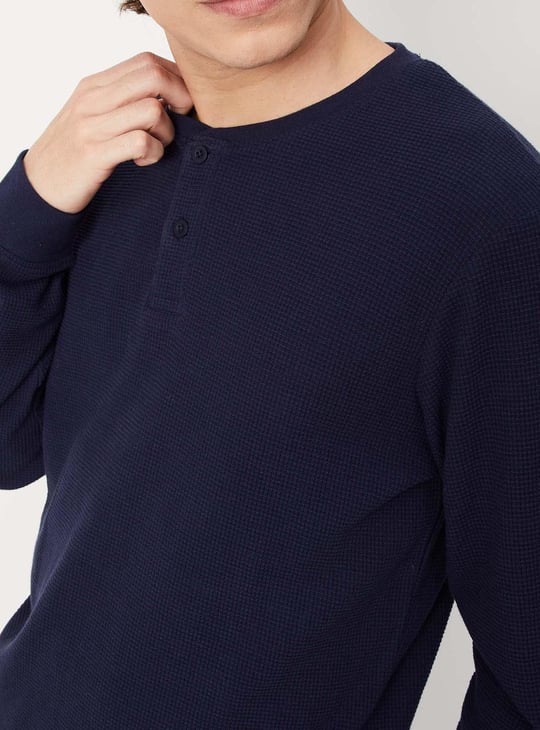 URB_N Men Waffle Knit Slim Fit Henley T-shirt
