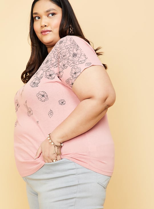 Women Round Neck Graphic T-shirt