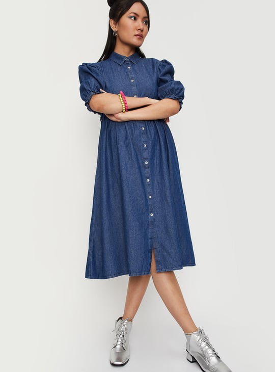 Women Solid Puffed Sleeved Denim Dress